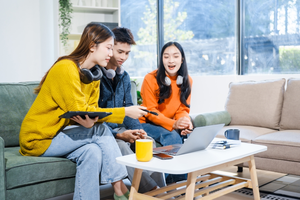 Top 10 Mistakes Students Make While Applying to Study Abroad